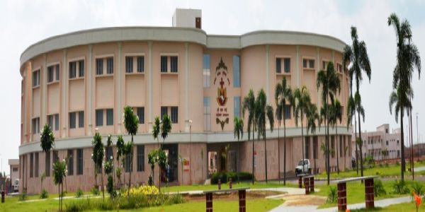 उत्तर प्रदेश में विस्तार की तैयारी में सत्य साई संजीवनी अस्पताल समूह वाराणसी में भी खुलेगा