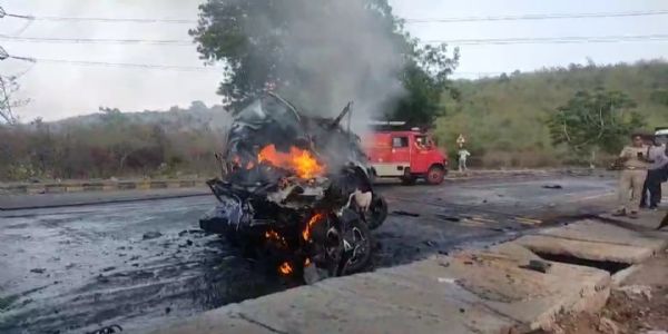 जबलपुर : बरेला में भीषण सड़क हादसा: डंपर की टक्कर के बाद कार में लगी आग, दो लोगों की जिंदा जलकर मौत
