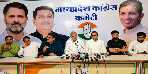 मीनाक्षी नटराजन प्रकरण पर कांग्रेस आक्रामक, कहा- लोकतंत्र और निष्पक्ष चुनाव पर गंभीर आघात