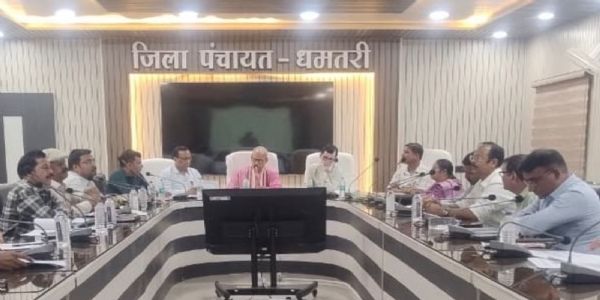 किसानों की आय बढ़ाने कृषि एवं संबद्ध विभागों की योजनाओं की हुई समीक्षा