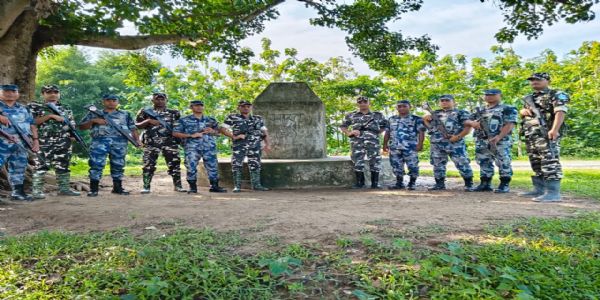 एसएसबी की नेपाल एपीएफ के साथ खुली सीमा पर संयुक्त गश्ती