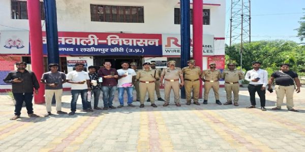 पुलिस ने सीईआई आर पोर्टल की मदद से खोजे ₹2.50 लाख के 17 मोबाइल, स्वामियों को सौंपे