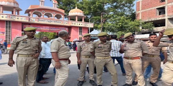 जौनपुर में प्रवक्ता परीक्षा शुरू, 18 केंद्रों पर 8375 अभ्यर्थी दे रहे परीक्षा