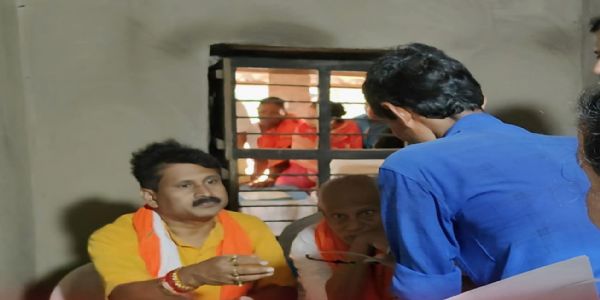 नारायणगढ़ में अवैध देशी शराब के खिलाफ आबकारी विभाग की कार्रवाई