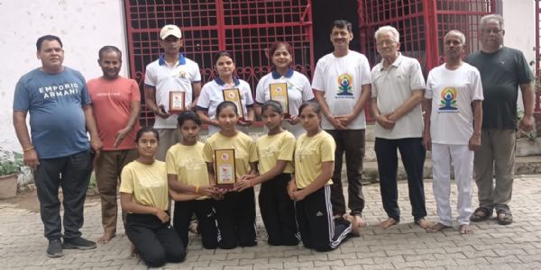 योग की शक्ति से विश्व पटल पर भारत का मान बढ़ाएं : डॉ महजबी परवीन