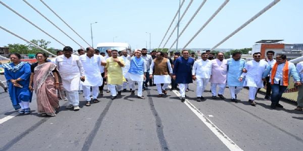 मप्र के जबलपुर में रानी दुर्गावती प्रगति पथ यात्रा में शामिल हुए केंद्रीय मंत्री जितिन प्रसाद