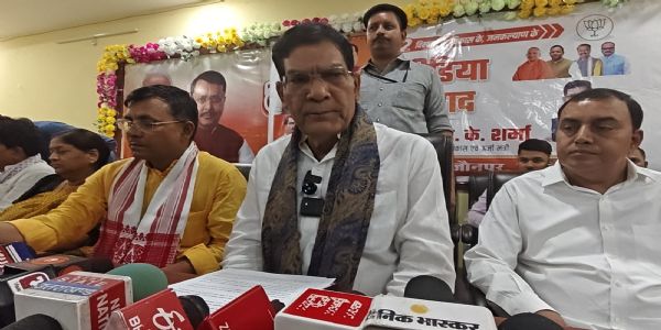 अयोध्या मंदिर मामले में गड़बड़ी मिली तो होगी कड़ी कार्रवाई, राहुल गांधी के आरोप निराधार : ए.के. शर्मा