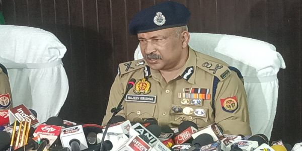 सोशल मीडिया के जरिए दहशत फैलाने या 
