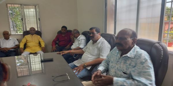 श्रावणी मेला को लेकर बाबा आम्रेश्वर धाम प्रबंध समिति की बैठक