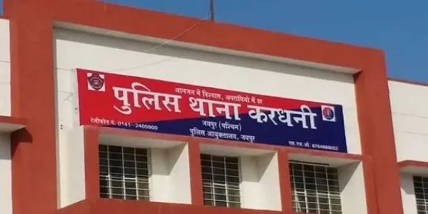 अवैध पटाखा गोदाम पर पुलिस ने मारी रेड: 573 कार्टन विस्फोटक जब्त