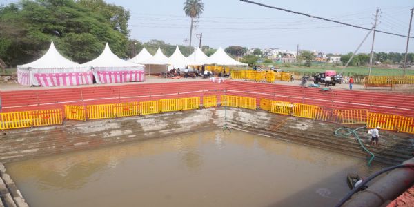 उज्जैनः सोमतीर्थ रंगाई-पुताई के साथ तैयार, सोमवार को होगा फव्वारा स्नान