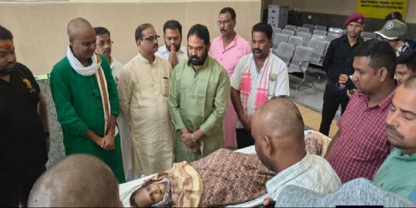 झामुमो केंद्रीय महासचिव ने जिला अध्यक्ष की दिवंगत माता को दी श्रद्धांजलि