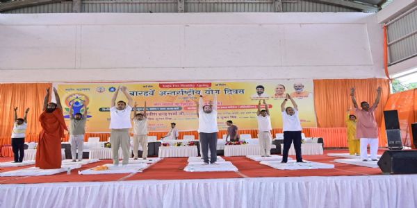 योग सप्ताह का शुभारंभ, योग आइकॉन नंदिता वर्मा सम्मानित