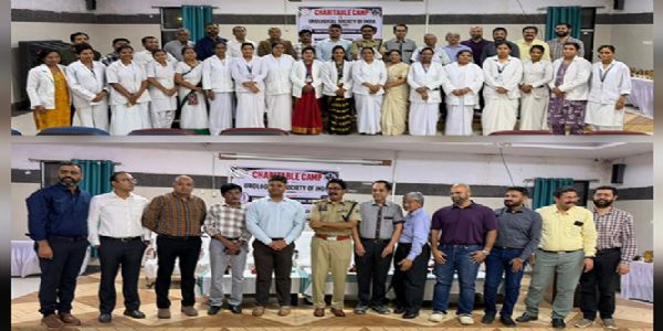 जबरन नसबंदी का शिकार आत्मसमर्पित नक्सलियाें की सर्जरी करने वाले डाॅक्टराें काे किया गया सम्मानित