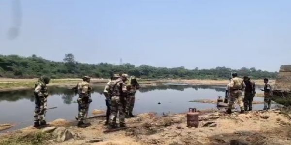 झरिया में बंद पड़े बीसीसीएल रोपवे की अवैध कटाई से करोड़ों की संपत्ति खतरे में