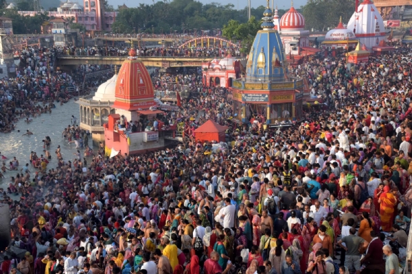 डीएम एसपी व्यवस्थाएं देखते हुए