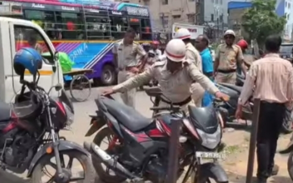 अवैध जाम करने वाले पर पुलिस की कार्रवाई