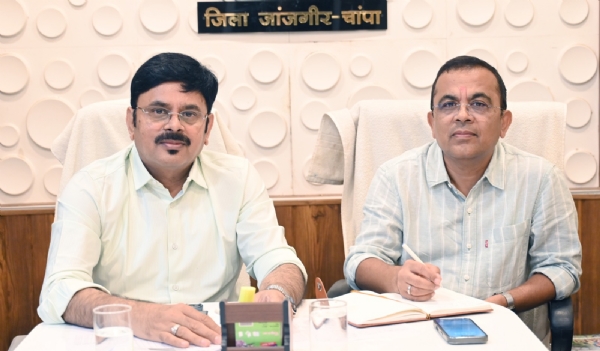 आगामी खरीफ सीजन की तैयारियों को लेकर मार्कफेड प्रबंध संचालक  जीतेन्द्र शुक्ला ने ली बैठक