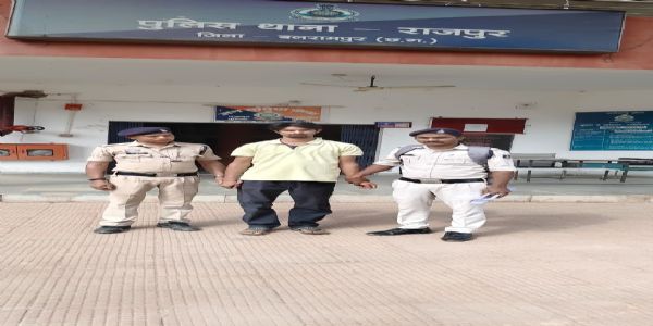 बलरामपुर : पशु तस्करी मामले में एक और आरोपित गिरफ्तार, अब तक 12 भैंस व दो वाहन जब्त