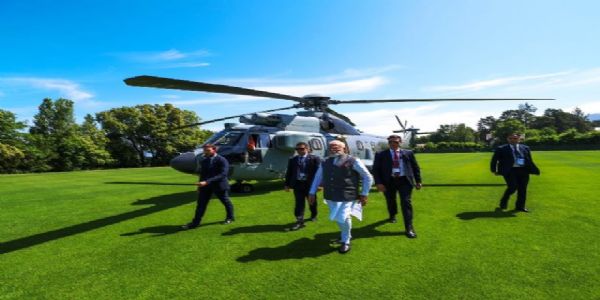 प्रधानमंत्री मोदी जी-7 शिखर सम्मेलन में भाग लेने फ्रांस के शहर एवियां पहुंचे
