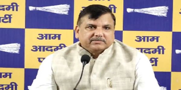 संजय सिंह ने ईडी की कार्रवाई को लेकर केंद्र पर साधा निशाना