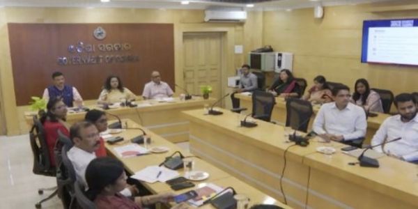 नीट पुनर्परीक्षा की तैयारियों की समीक्षा, सुचारु संचालन सुनिश्चित करने के निर्देश