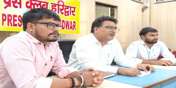 गौरक्षा कानून की मांग को लेकर हरिद्वार से दिल्ली तक निकलेगी विशाल कांवड़ यात्रा
