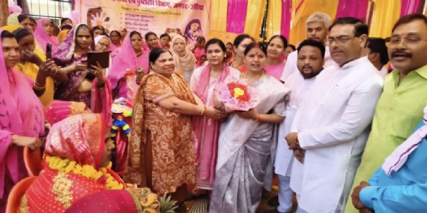 औरैया : अजीतमल में जन कल्याण मेले का आयोजन, ग्रामीणों की दी गई योजनाओं की जानकारी