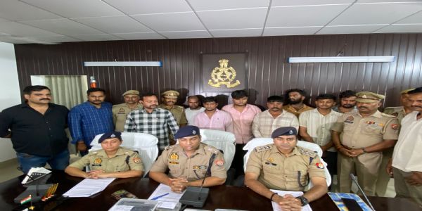 पराधियों को अवैध हथियारों की सप्लाई करने वाले गिरोह का भंडाफोड़, सात असलहा तस्कर गिरफ्तार