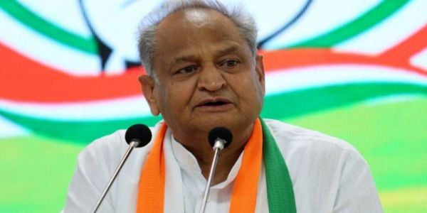 पूर्व मुख्यमंत्री अशोक गहलोत ने भाजपा पर लगाए आरोप, कहा- विद्यार्थियों को काेटा रैली में आने से रोका जा रहा