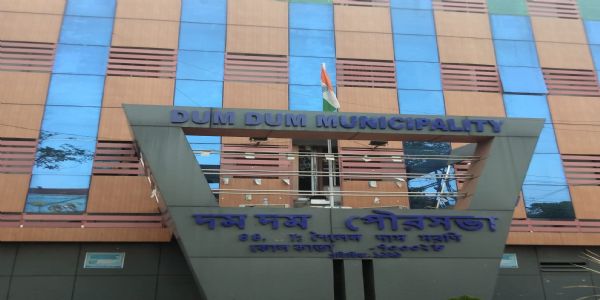 दमदम नगर पालिका चेयरमैन और उपाध्यक्ष ने दिया इस्तीफा