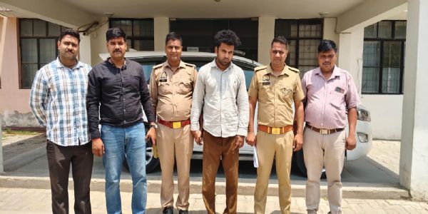 शादी कराने का झांसा देकर लाखों की ठगी करने वाला फर्जी मैरिज ब्यूरो संचालक गिरफ्तार