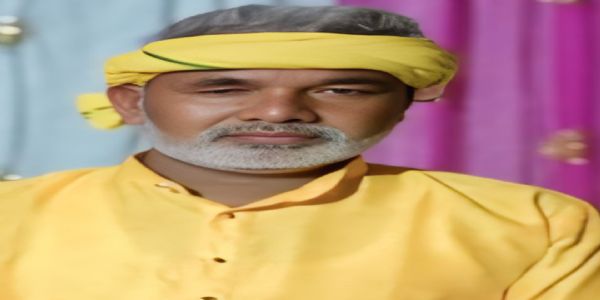 झारखंड आंदोलनकारी के निधन पर दुलाल भुईयां ने आवास पहुंच कर जताया शोक