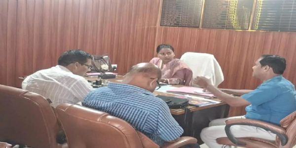 पोलियो कार्यक्रम की तैयारी को लेकर निर्मली में प्रखंड समन्वय समिति की बैठक