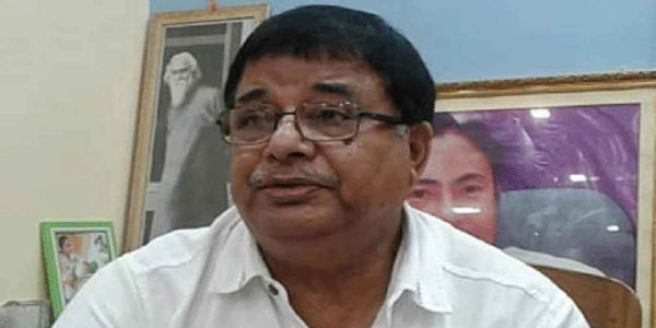 (अपडेट) बंगाल में तृणमूल कांग्रेस के वरिष्ठ नेता और पूर्व मंत्री उदयन गुहा गिरफ्तार, भाजपा ने बांटी मिठाई