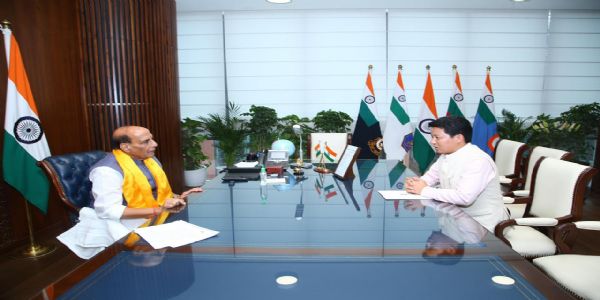 सिक्किम के सांसद सुब्बा रक्षा मंत्री से मिले, रणनीतिक महत्व के मुद्दों पर हुई चर्चा