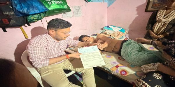 मालवीय नगर अग्निकांड में दूसरों की जान बचाने वाले घायल रोहित को पांच लाख की सहायता राशि जारी