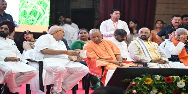 जनप्रतिनिधियों के प्रस्तावों को प्राथमिकता देते हुए शीघ्र तैयार की जाए कार्ययोजना : मुख्यमंत्री