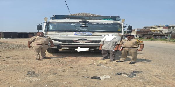 नूरपुर में अवैध खनन के विरुद्ध 22 वाहनों के खिलाफ़ कार्रवाई