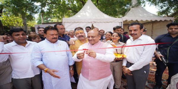 विजेंद्र गुप्ता ने रोहिणी में जन कल्याण शिविर का किया उद्घाटन