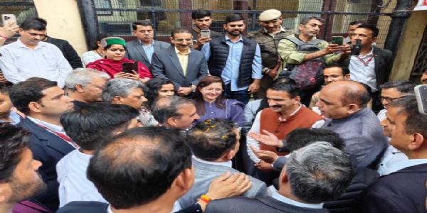 मुख्यमंत्री से मिले हपूटवा प्रतिनिधि, शिक्षकों की पदोन्नति और कैस बहाली की उठाई मांग
