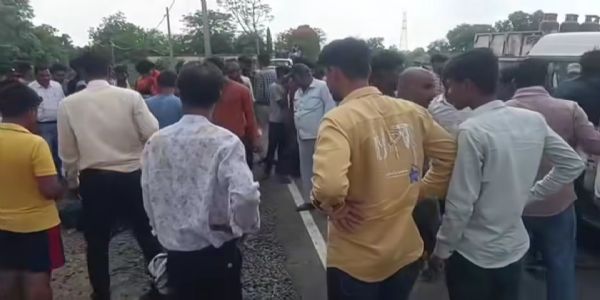 राजगढ़ः तेज रफ्तार स्कॉर्पियो ने बाइक को मारी टक्कर, पति-पत्नी समेत 4 घायल