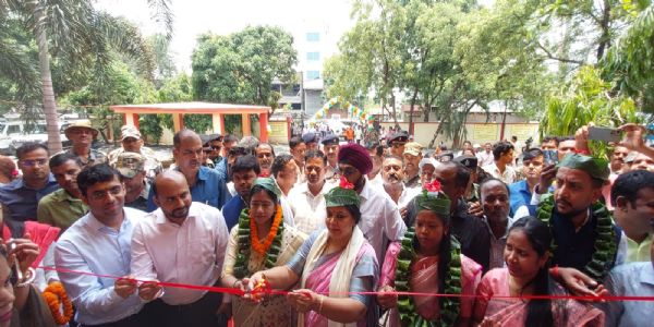 मंत्री ने किया प्रखंड सह अंचल कार्यालय का उद्घाटन, बोलीं हेमंत सरकार में घर बैठे हो रहे लोगों का काम
