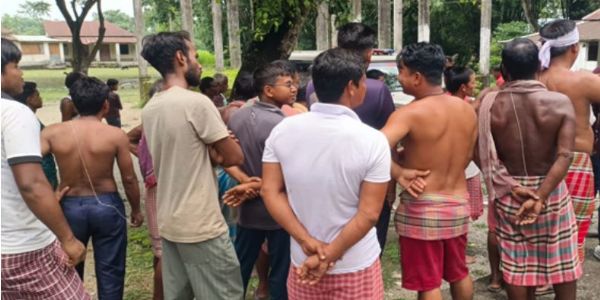 नाले में डूबकर चार साल की बच्ची की मौत, गुस्साये लोगों का उग्र प्रदर्शन