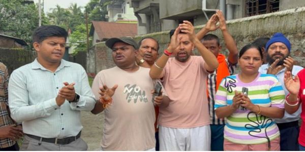 सिलीगुड़ी में जलजमाव से हाहाकार, पार्षद के खिलाफ प्रदर्शन
