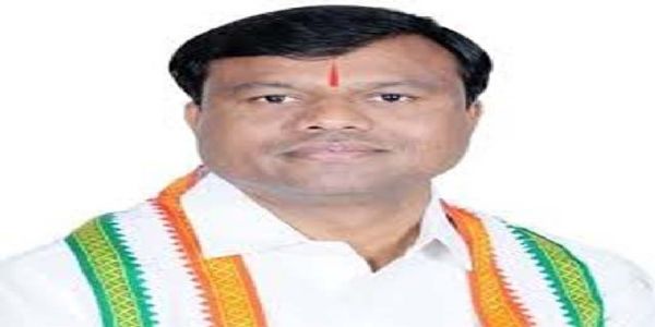 भाजपा संगठन और सरकार के बीच कुछ भी ठीक नहीं : दीपक बैज