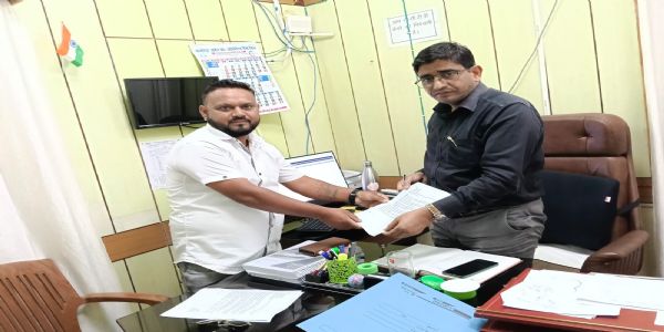 बंद पड़ी नालियां, कलमट और स्कबरों को खोलने की उठाई मांग