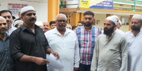 धार्मिक भावनाएं आहत करने का आरोप, प्रतिनिधिमंडल पहुंचा एसपी कार्यालय