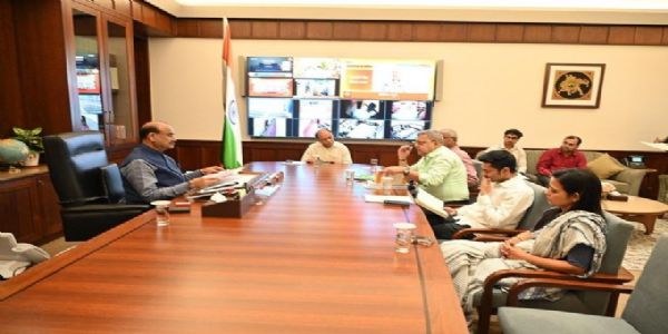 अभिषेक बनर्जी ने की लोकसभा अध्यक्ष से मुलाकात, कहा- अलग धड़े को मान्यता नहीं दी जाए