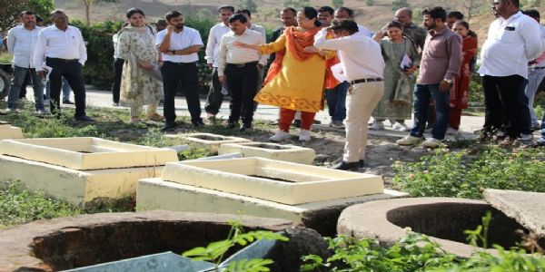 इंदौरः केंद्रीय संयुक्त सचिव ने एफएसटीपी काली बिल्लोद का निरीक्षण किया